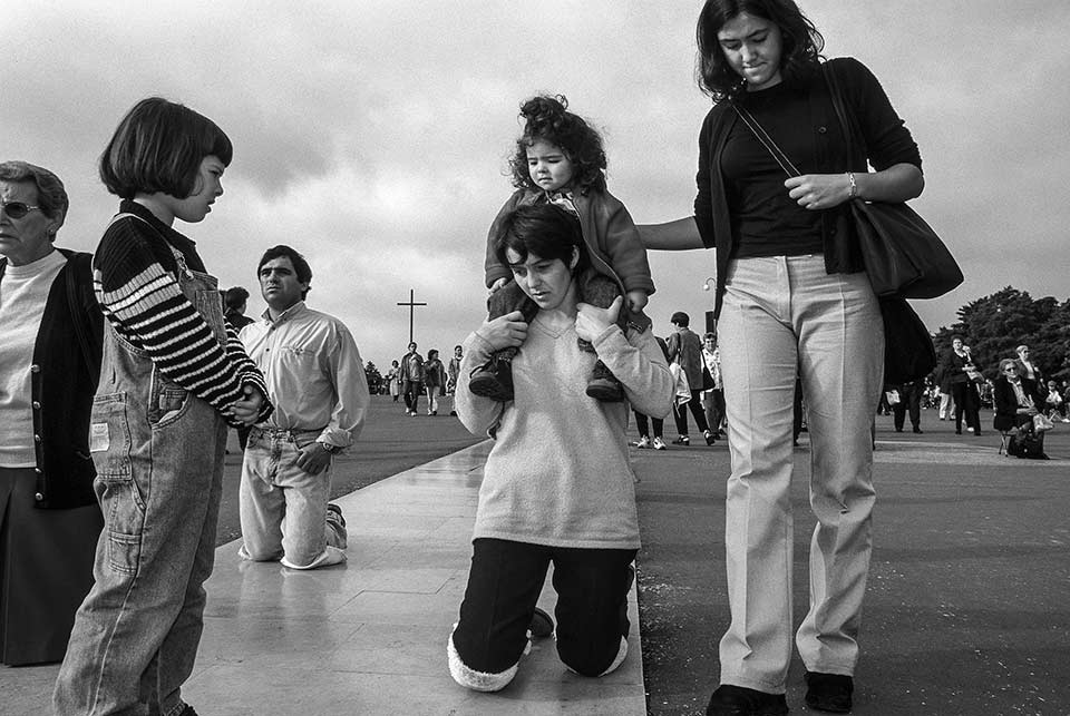 Some pilgrims come on their knees to the sanctuary of the Virgin of Fatima to fulfill their promises. It is one of the main sanctuaries of Marian worship in the world and the center of religious tourism in Portugal. Candy Lopesino © All rights reserved.