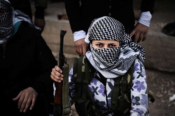 AUDE OSNOWYCZ | Women fighters in Syria