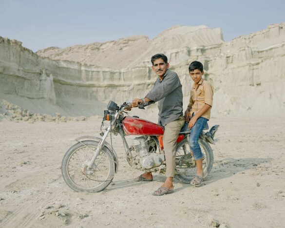 A father and his sons in Qeshm Christophe Meireis © All rights reserved.