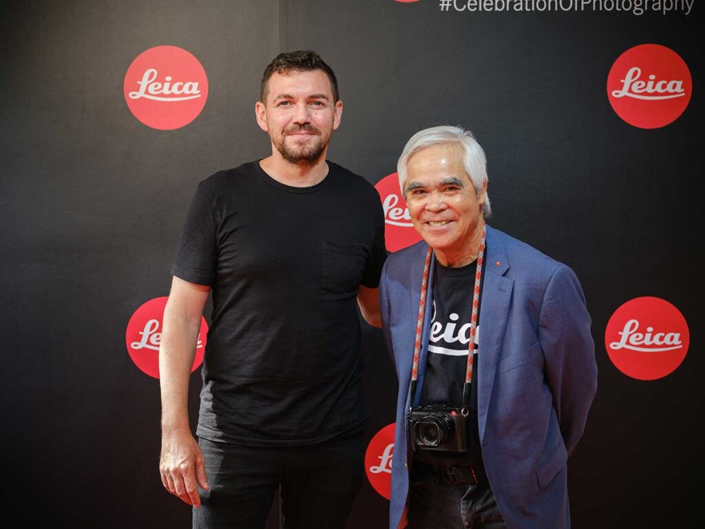 Jose Jeuland with Nick Ut at the Leica's celebration of photography. Singapore. 2022. 
Photo by Jose Jeuland © 
All rights reserved.