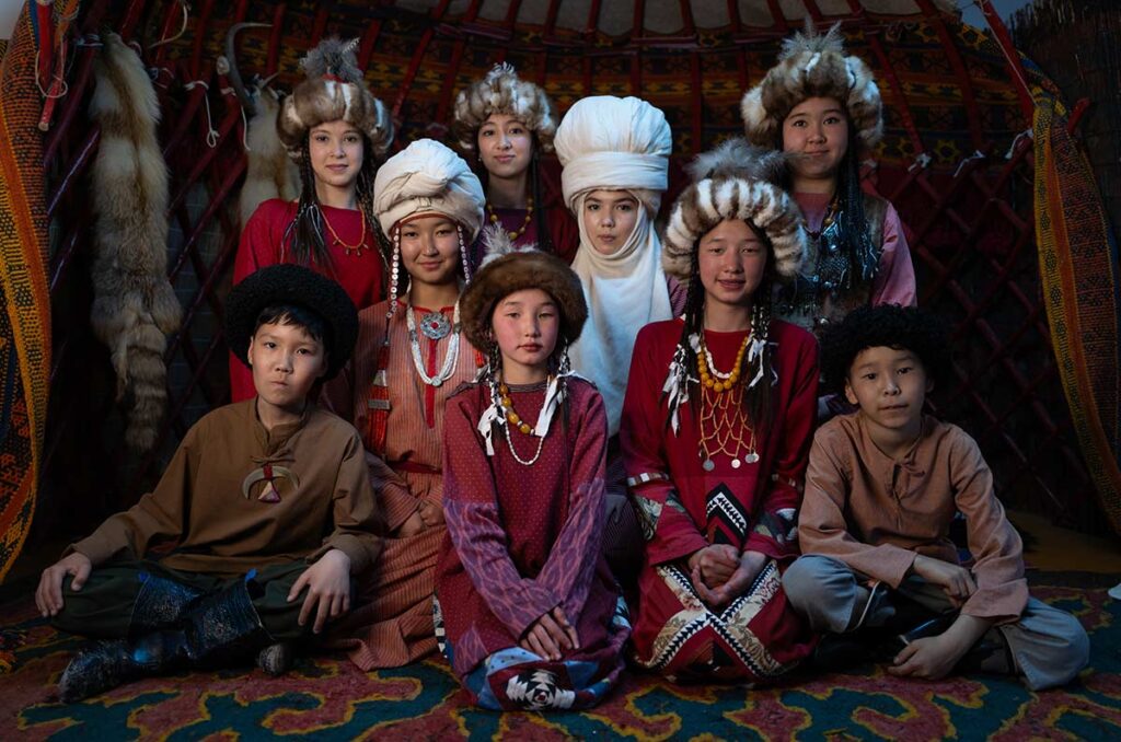Eagle Hunter Family
Roshi Aba © All rights reserved.