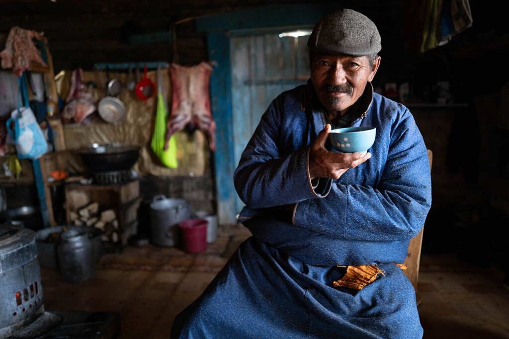 Mongolia Nomadic Life
Roshi Aba ©All rights reserved.