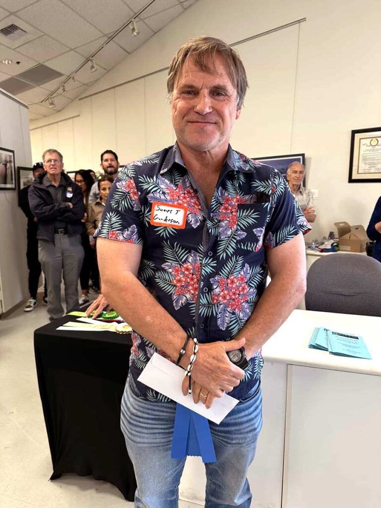 James T Gunderson © All rights reserved.