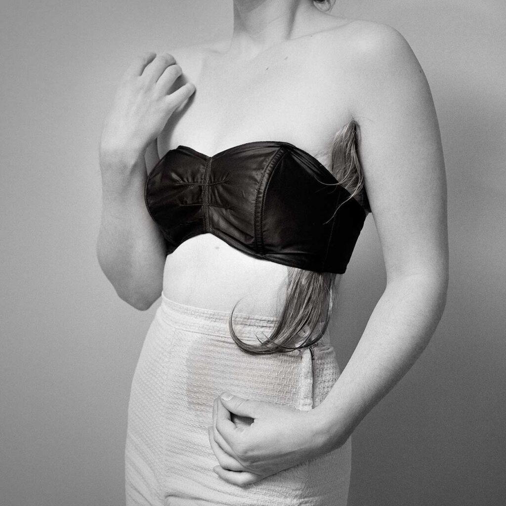 The Wet Look
Size: 30x30”. Medium: Archival Pigment Print. Year: 2012