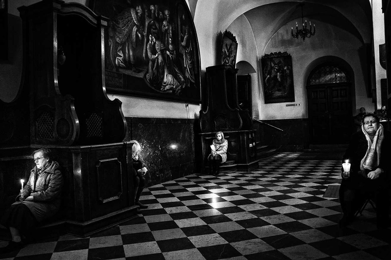 Women pilgrims gather in prayer during an overnight vigil at the Chapel of  the Miraculous Image.
Arkadiusz Kubisiak ©
 All rights reserved. 