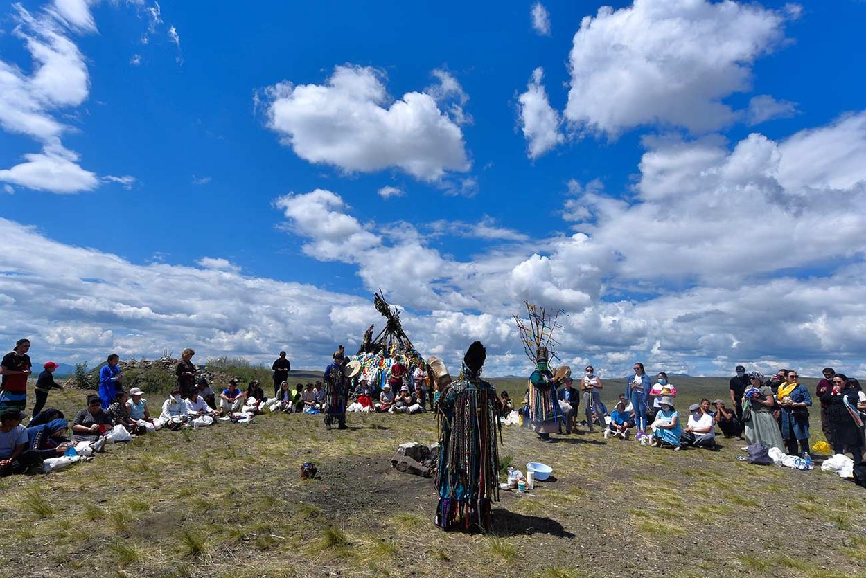 Shamans in Tuva. 
Mediators Between Humans and Spirits. Holger Hoffmann © All rights reserved. 
